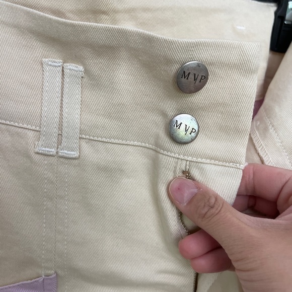 MVP colorblock jeans - Picture 8 of 9